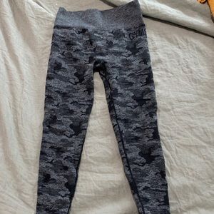 Black camo gymshark leggings
